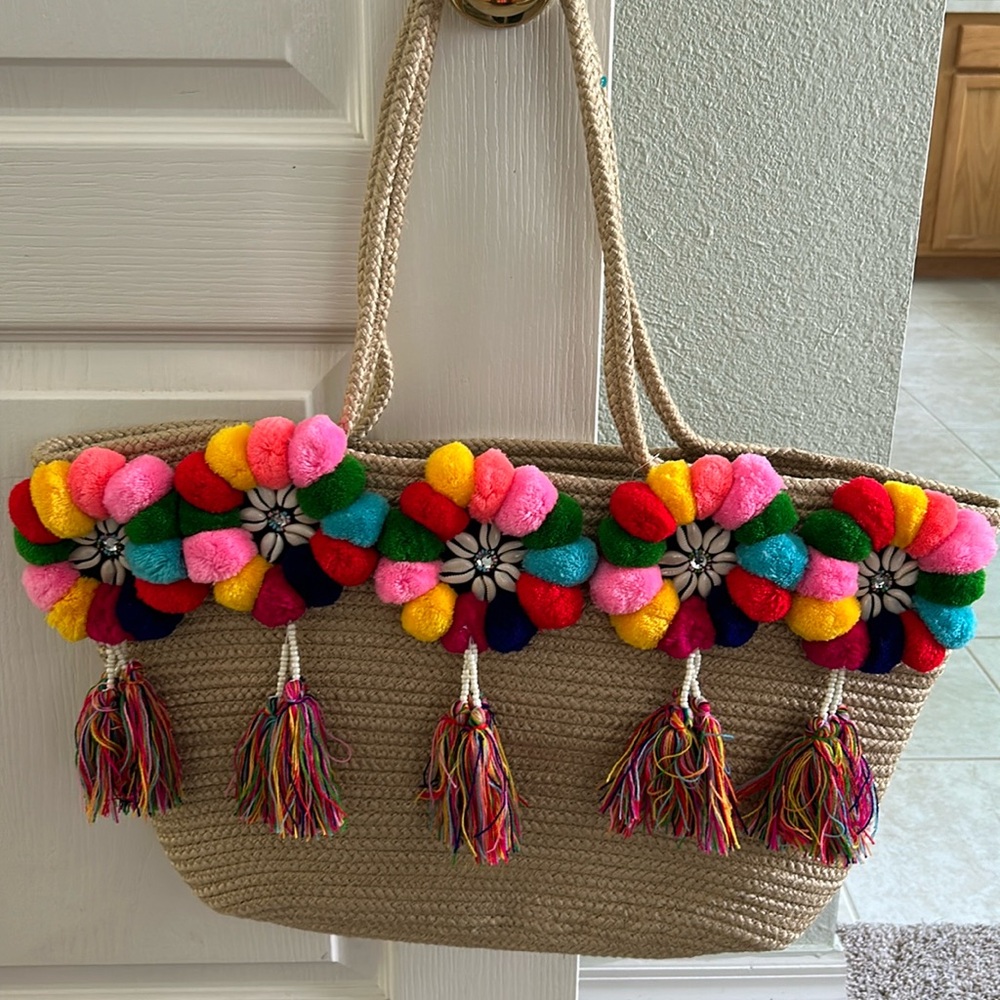 EMBELLISHED TOTE DONE W/ VIBRANT STUNNING COLORS  SEASHELLS & TASSELED POM POMS,